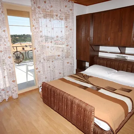 בית הארחה And With Parking Space Palit, Rab - 3195 Palit