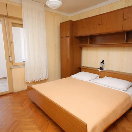 And With Parking Space Palit, Rab - 3195 Penzion 3*