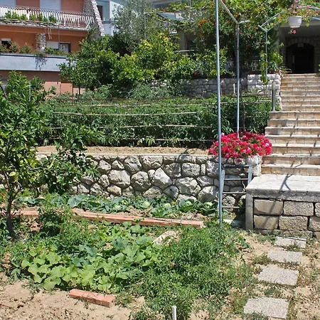 And With Parking Space Palit, Rab - 3195 Penzion