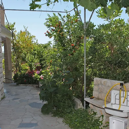 Gasthuis And With Parking Space Palit, Rab - 3195
