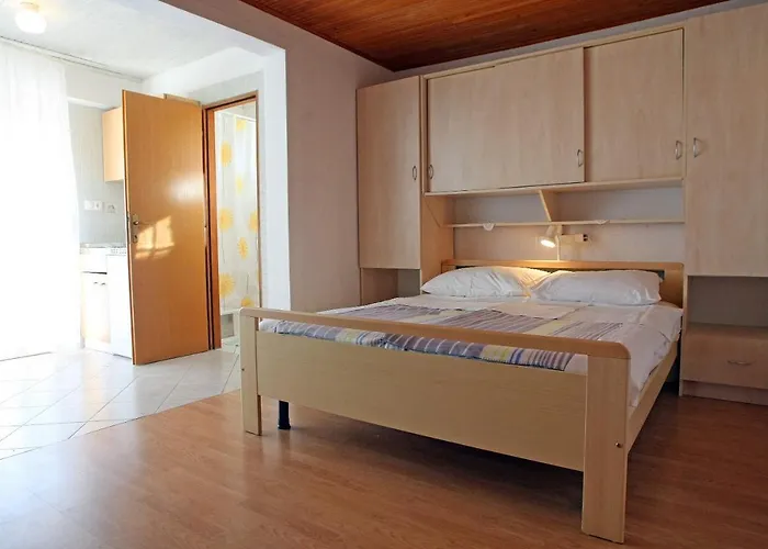 And With Parking Space Palit, Rab - 3195