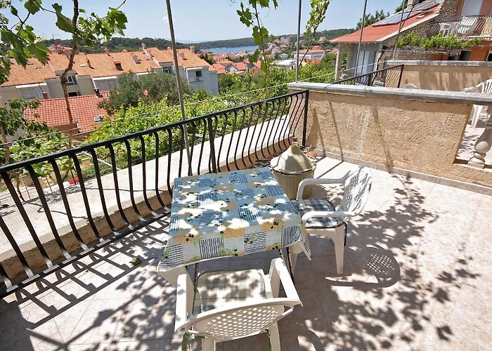 And With Parking Space Palit, Rab - 3195 Gostinjska kuća