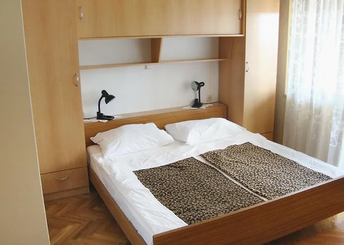 And With Parking Space Palit, Rab - 3195 Gasthof 3*