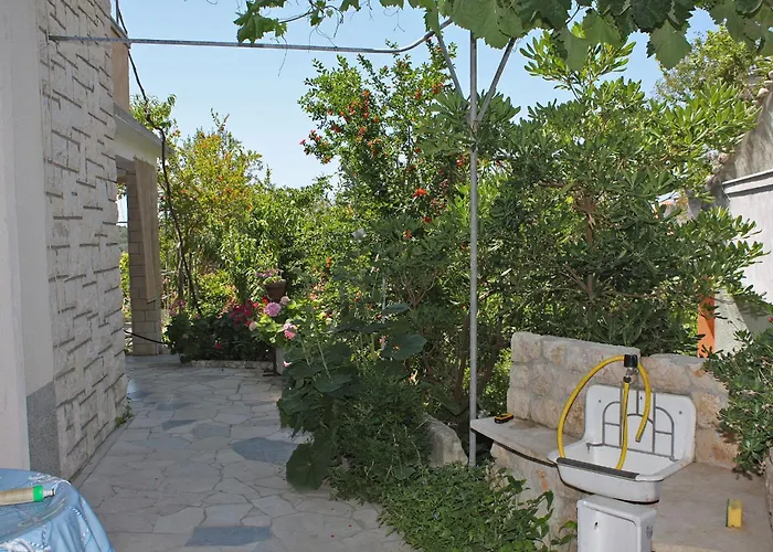 Gasthof And With Parking Space Palit, Rab - 3195